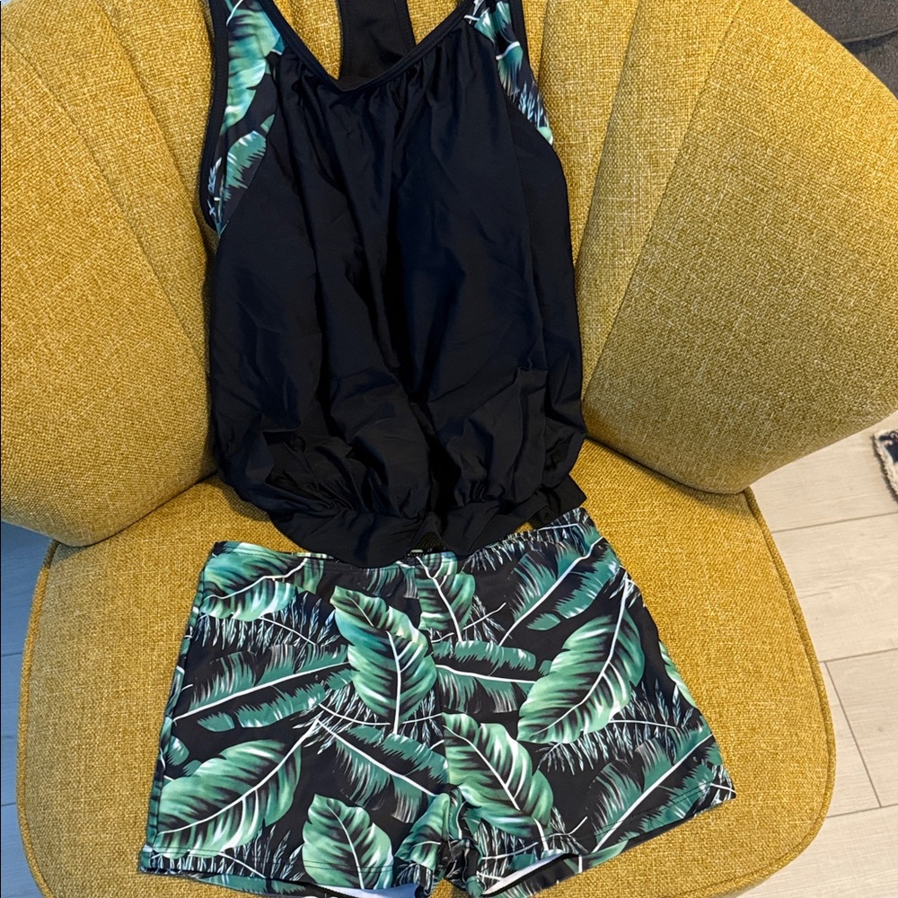 Tropical Leaf Print Women’s Tankini